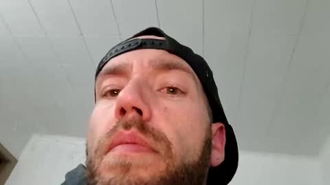 Snapshot of icyfucktoy chatting on 12.30.24 icyfucktoy online show from 12.30.24