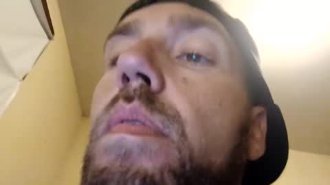 Snapshot of icyfucktoy chatting on 09.29.25 icyfucktoy online show from 09.29.25