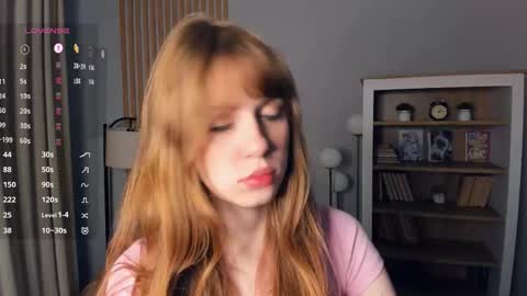 Snapshot of icyhoneybite chatting on 10.18.25 Jane online show from 10.18.25