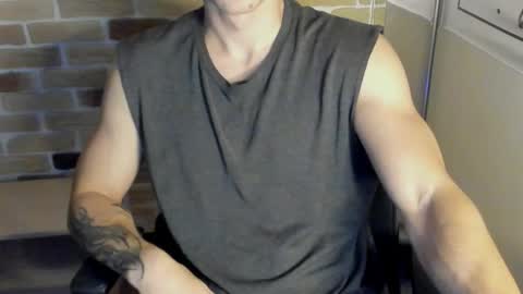 Snapshot of idkiww chatting on 09.28.25 yo online show from 09.28.25