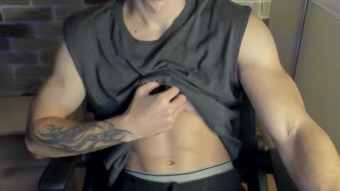 Snapshot of idkiww chatting on 10.02.25 yo online show from 10.02.25