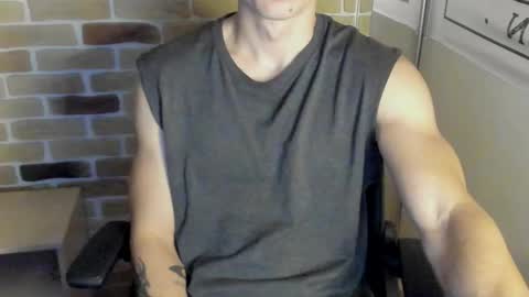 Snapshot of idkiww chatting on 10.05.25 yo online show from 10.05.25