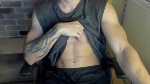 Snapshot of idkiww chatting on 10.09.25 yo online show from 10.09.25