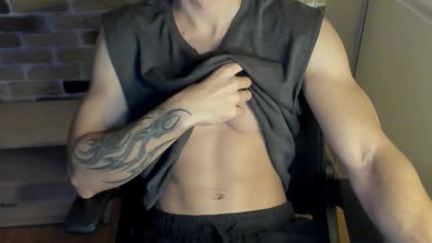 Snapshot of idkiww chatting on 10.15.25 yo online show from 10.15.25