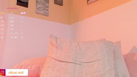 Snapshot of idriill chatting on 02.19.25 idrill online show from 02.19.25