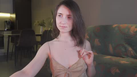 Snapshot of ifyouleave chatting on 02.07.25 Belle online show from 02.07.25