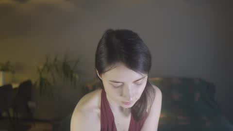 Snapshot of ifyouleave chatting on 03.04.25 Belle online show from 03.04.25