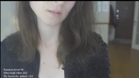 Snapshot of ifyouleave chatting on 09.22.25 Belle online show from 09.22.25