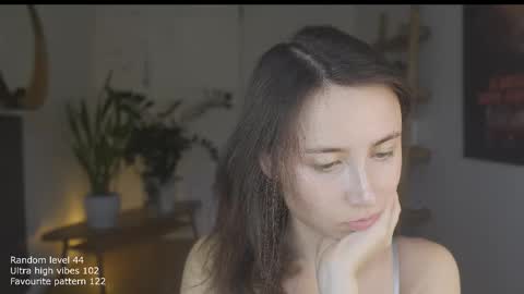 Snapshot of ifyouleave chatting on 10.28.25 Belle online show from 10.28.25