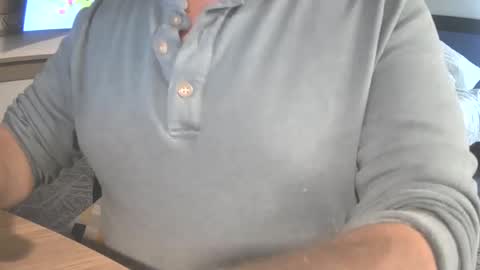 il_undercover online show from 10.28.25