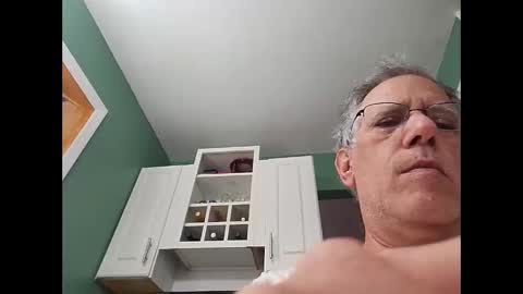 Snapshot of illshowmine1 chatting on 10.28.25 illshowmine1 online show from 10.28.25