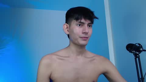 Snapshot of im_davo23 chatting on 01.05.25 Davo online show from 01.05.25