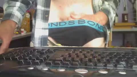 Snapshot of imaussiechris chatting on 01.06.25 Aussie Guy online show from 01.06.25