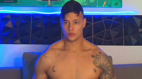 Snapshot of imconor chatting on 12.13.24 imconor online show from 12.13.24