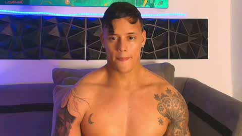 Snapshot of imconor chatting on 01.03.25 imconor online show from 01.03.25