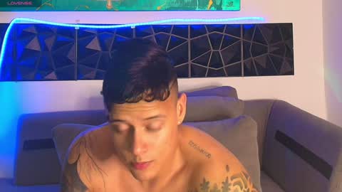 Snapshot of imconor chatting on 01.15.25 imconor online show from 01.15.25