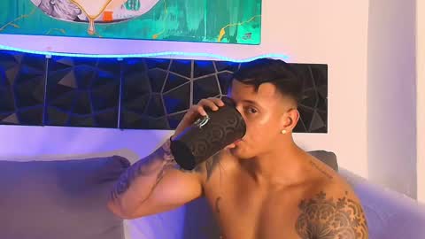 Snapshot of imconor chatting on 03.07.25 imconor online show from 03.07.25