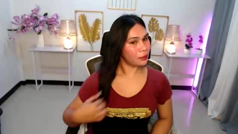 Snapshot of imdestined_foryou chatting on 01.06.25 Ashley online show from 01.06.25