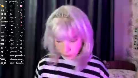 Snapshot of inaguebert chatting on 11.09.25 Lola online show from 11.09.25