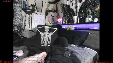 Snapshot of inarafoxxx chatting on 02.28.25 Inarafoxx online show from 02.28.25