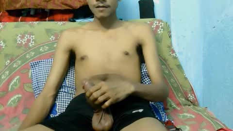 Snapshot of indian_bengali_boy chatting on 09.11.25 Suman Leo online show from 09.11.25