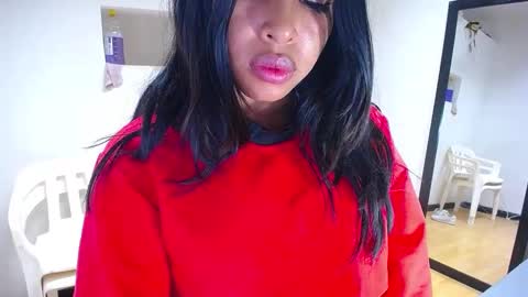 Snapshot of indian_whore18 chatting on 02.12.25 indian_whore18 online show from 02.12.25