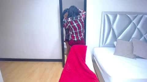 Snapshot of indian_whore18 chatting on 03.05.25 indian_whore18 online show from 03.05.25