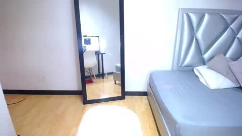 Snapshot of indian_whore18 chatting on 03.08.25 indian_whore18 online show from 03.08.25