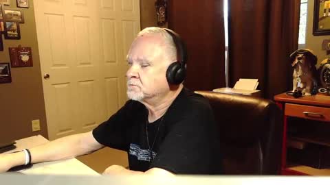 Snapshot of indianapapa chatting on 11.09.25 Papa online show from 11.09.25