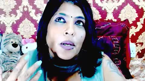 Snapshot of indiancatz2 chatting on 02.27.25 anusha online show from 02.27.25