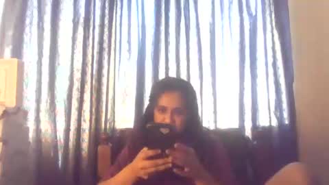 Snapshot of indiancutiexo chatting on 11.13.25 indiancutiexo online show from 11.13.25