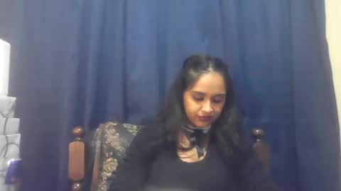Snapshot of indiancutiexo chatting on 11.16.25 indiancutiexo online show from 11.16.25