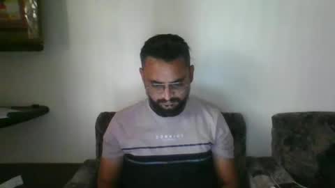 Snapshot of indianlover1433 chatting on 01.02.25 Indian lover online show from 01.02.25