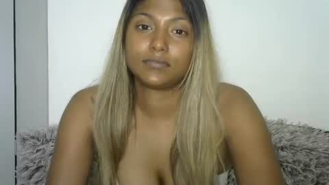Snapshot of indianqtpie6 chatting on 09.27.25 indianqtpie6 online show from 09.27.25
