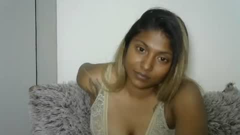 Snapshot of indianqtpie6 chatting on 10.14.25 indianqtpie6 online show from 10.14.25