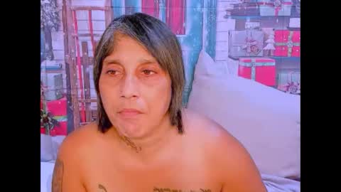 Snapshot of indianroxy27 chatting on 12.04.25 indianroxy27 online show from 12.04.25