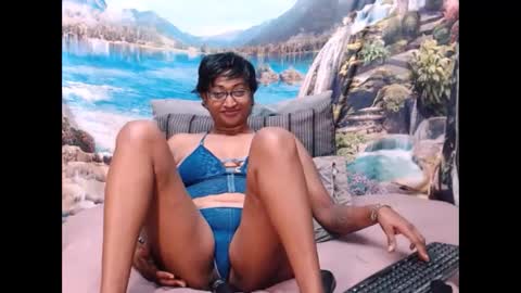 Snapshot of indianspicy69 chatting on 03.12.25 Shreya online show from 03.12.25