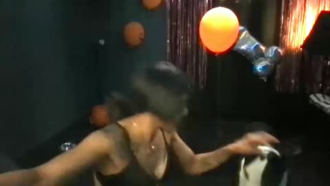 Snapshot of indiemarz chatting on 10.13.25 IndieMarz online show from 10.13.25