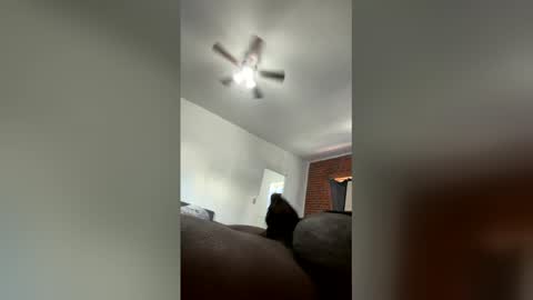 Snapshot of ineedtocumrnbb chatting on 12.04.25 ineedtocumrnbb online show from 12.04.25