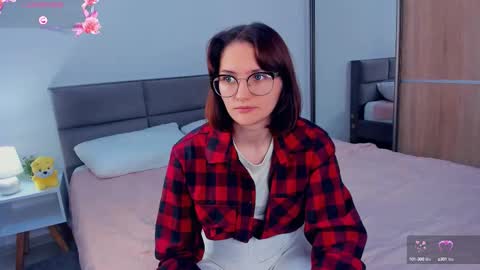 Kira online show from 09.19.25