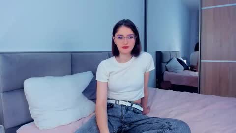 Kira online show from 10.28.25