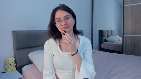 Kira online show from 11.17.25