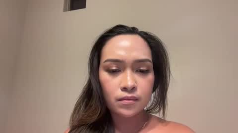 Snapshot of inexpensiveartist chatting on 11.18.25 inexpensiveartist online show from 11.18.25