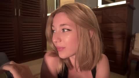 Snapshot of infinitysoul_ chatting on 03.04.25 Alexa..  Inst     Fansly infinitysoul  online show from 03.04.25