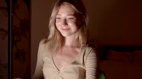 Snapshot of infinitysoul_ chatting on 10.04.25 Alexa..  Inst     Fansly infinitysoul  online show from 10.04.25