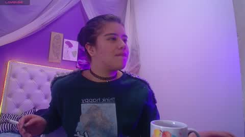 Snapshot of ingrid_casas chatting on 12.06.24 Ingrid petite online show from 12.06.24