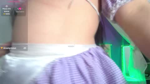 Snapshot of ingrid_casas chatting on 12.15.24 Ingrid petite online show from 12.15.24