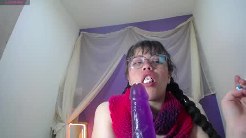 Snapshot of ingrid_casas chatting on 01.15.25 Ingrid petite online show from 01.15.25