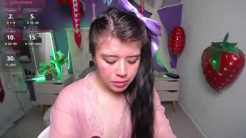 Snapshot of ingrid_casas chatting on 02.18.25 Ingrid petite online show from 02.18.25