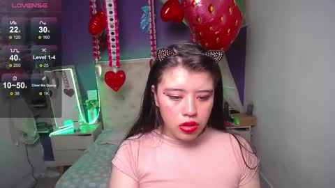 Snapshot of ingrid_casas chatting on 02.27.25 Ingrid petite online show from 02.27.25